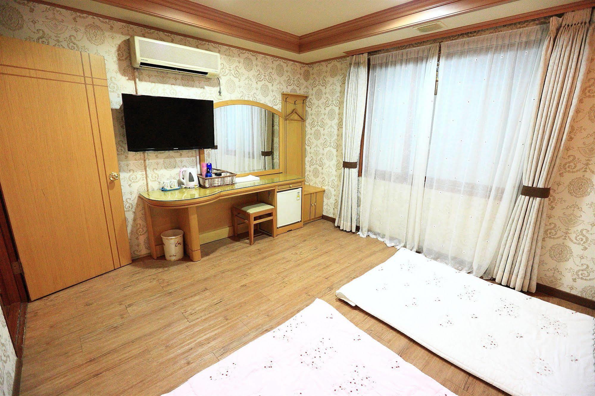 済州 オレー ホテル 済州市 エクステリア 写真
